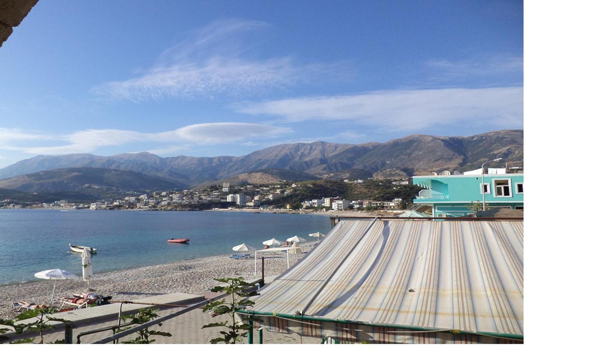 Castle Hotel Himare Exterior photo